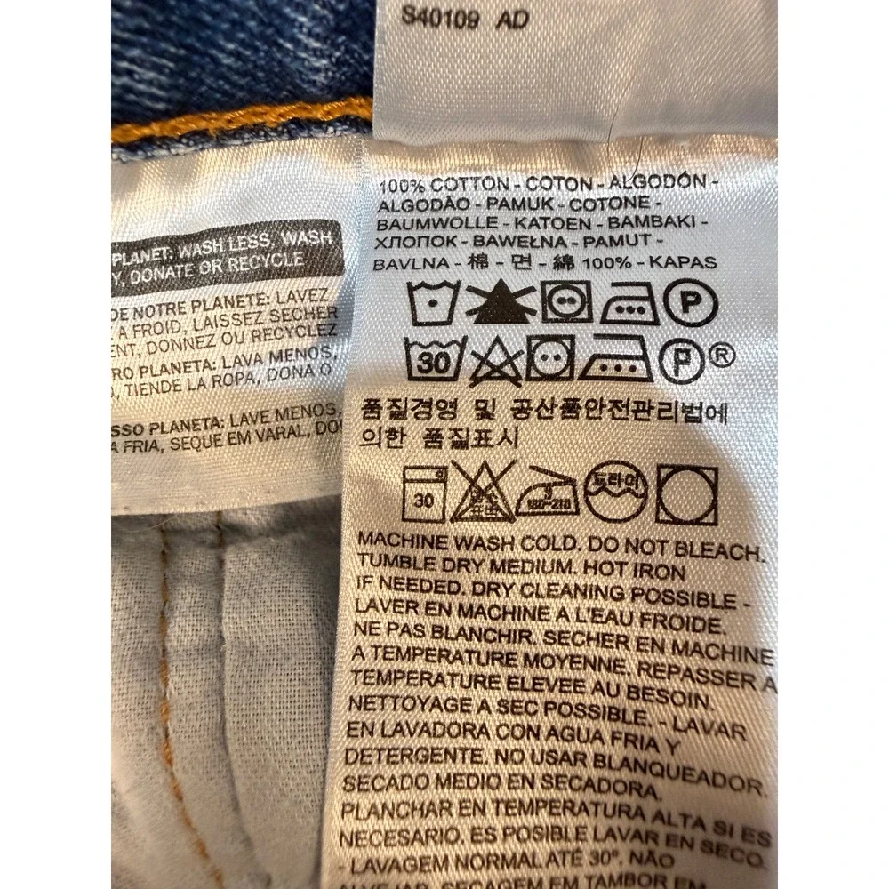 Levis classic straight